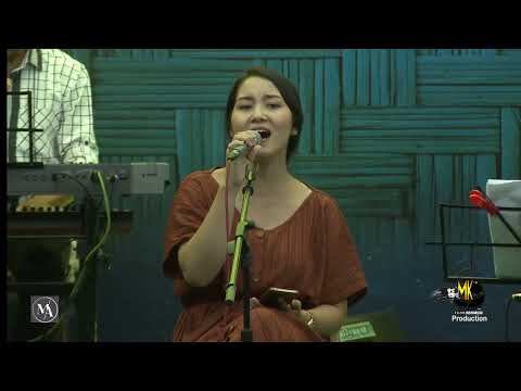 Zonun Band Live Mami performing Sap hla