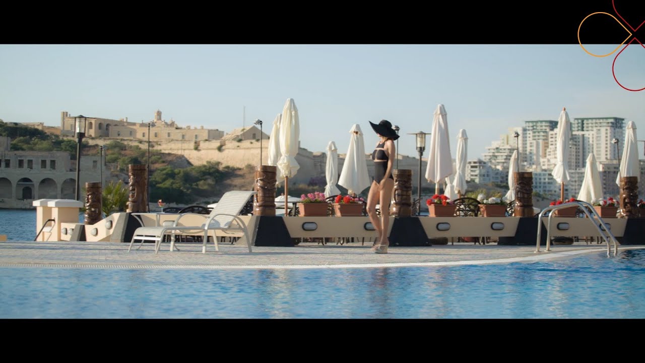 Cristina Spatar ft. Don Baxter — Mai aproape