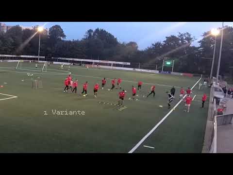 Fussballtraining: Warm up in 3 Varianten - Passen / Koordinationsleiter / Hürden
