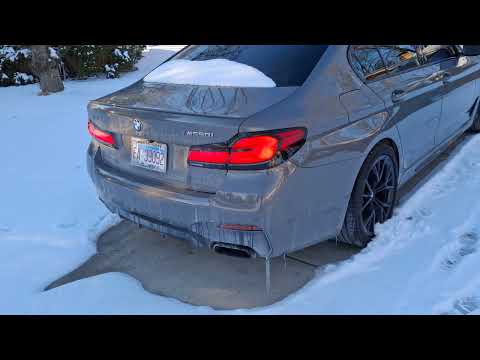 2022 BMW M550 Cold Start with factory exhaust, Sounding  Mean!!