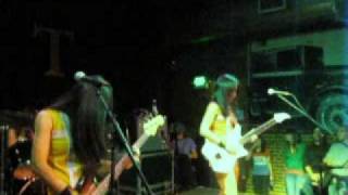 Shonen Knife - &quot;Ramones Forever&quot; (3/5)