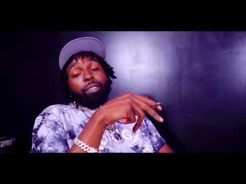 Dee Goodz - Lil Bwoii (Music Video)