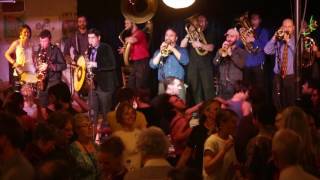 Fanfare Zambaleta live at Ashkenaz NYE 2017 - Serbian Brass Kolo Medley