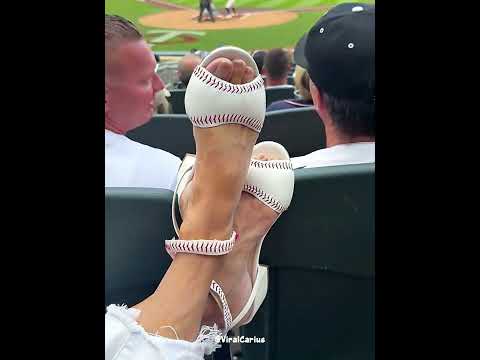Aus einem Baseball werden Schuhe für seine Mutter! ⚾✨