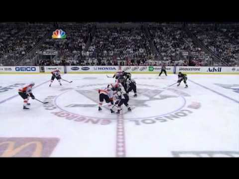 Danny Briere 2 Goals in Round 1 Game 1 Flyers vs Penguins