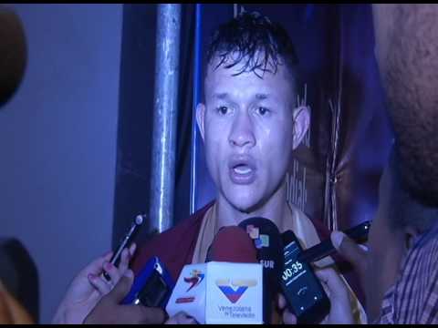 PRIMER TRIUNFO DE CACIQUES EN LA VII SERIE MUNDIAL DE BOXEO