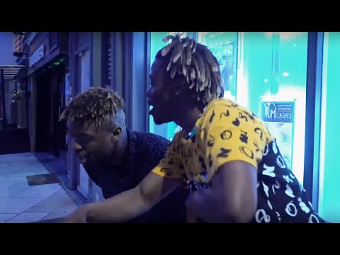 Outsider Yp, Pharaii - Stardust (Shot by Blathnaid)