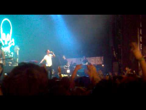 Modestep - new unreleased single live at pukkelpop 2011 (slow hand VIP)