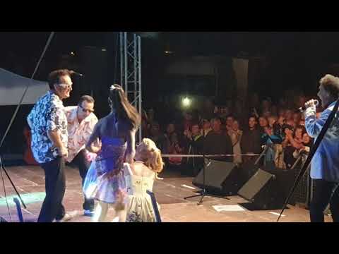 Emőd. Zenekarszállítás 9 személyes dupla klímás busszal sofőrrel. Személyszállítás. www.lacibusz.hu