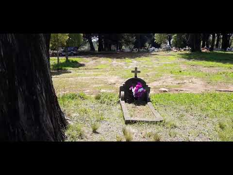 Enigmática tumba en el Cementerio Municipal de Quilleco. VIII Región del Biobío.