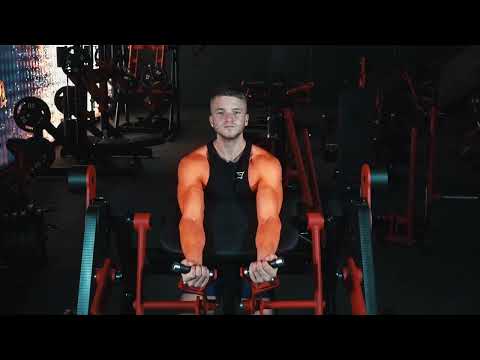 Gym80 - Pure Kraft - Bizeps Maschine - Ausführung