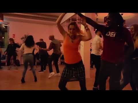 Remember to move, dance! - Salsa Dance with Paco - in Heidelberg Salsa Dance Akademie