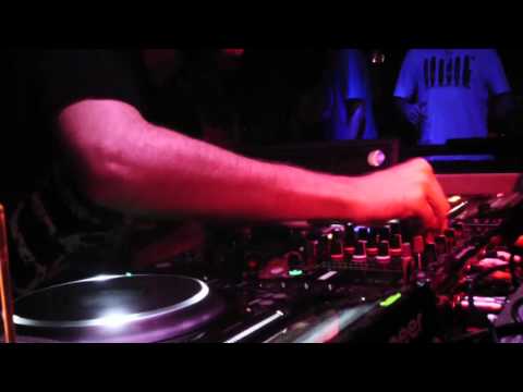 DJ Mateus B - AO VIVO #Baron Music Hall 06-12-2014 (Performance Pioneer DJM 900, RMX 1000, CDJ 2000)