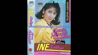 Download lagu Gaun merah jambu (1994) Ine Sinthya mp3 Download lagu Gaun merah jambu (1994) Ine Sinthya mp3