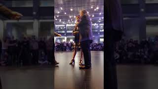 Maria Nieves en CCK, baila con Gaspar Godoy, Fabian Peralta, Pancho Martinez Pey y El flaco Dany.