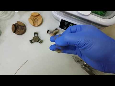 Compoform Hydra hand spinner demonstration