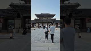 Apertura Nocturna del Palacio Gyeongbokgung: ¡Entrada a las 7 PM! Un paisaje nocturno que solo puedes ver ahora 🌙 Gyeongbokgung Palace Night Tour #shorts #경복궁