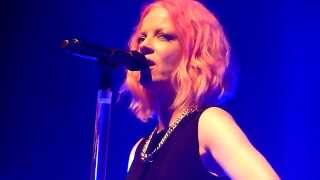 Garbage - Kick My Ass (live in Cologne 2015)