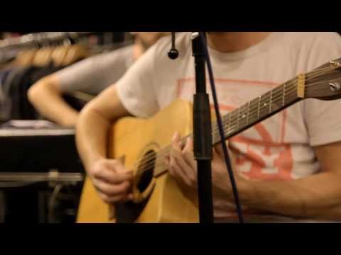HOT RUNNING BLOOD get over it (live acoustic)