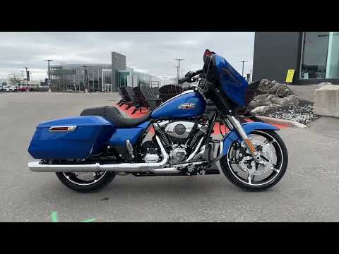 2024 Harley-Davidson<sup>®</sup> Street Glide® Blue Burst