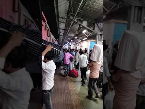 Lokmanya Tilak Terminus Kurla Mumbai|| Train announcement|😆 #trending #indianrailways #announcement