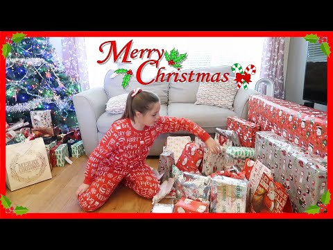 CHRISTMAS DAY OPENING PRESENTS 2020