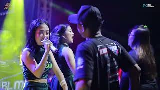 Download lagu PERCERAIAN LARA - COVER ERNA CABE BL MUSIK LIVE IN KATULISAN mp3