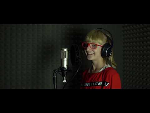 Zuzia Janik - zapowiedź kanału  Youtube "Zuzia Sings"