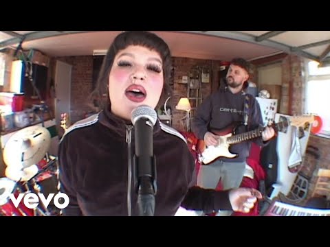 Lola Young - Black Cab (Live from The Garage)