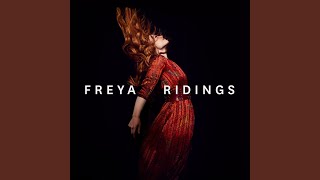 Musik-Video-Miniaturansicht zu Love Is Fire Songtext von Freya Ridings