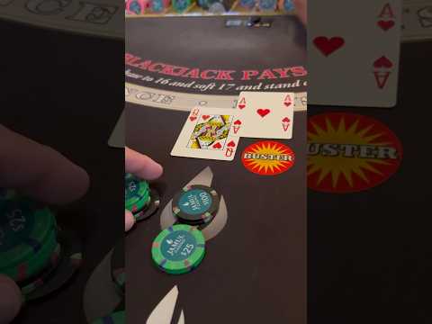 I turned $100 into $2500 in 3 HANDS! 🙌 #blackjack #casino #gambling
