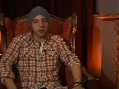 James Morrison duets with Nelly Furtado for 'Broken Strings'