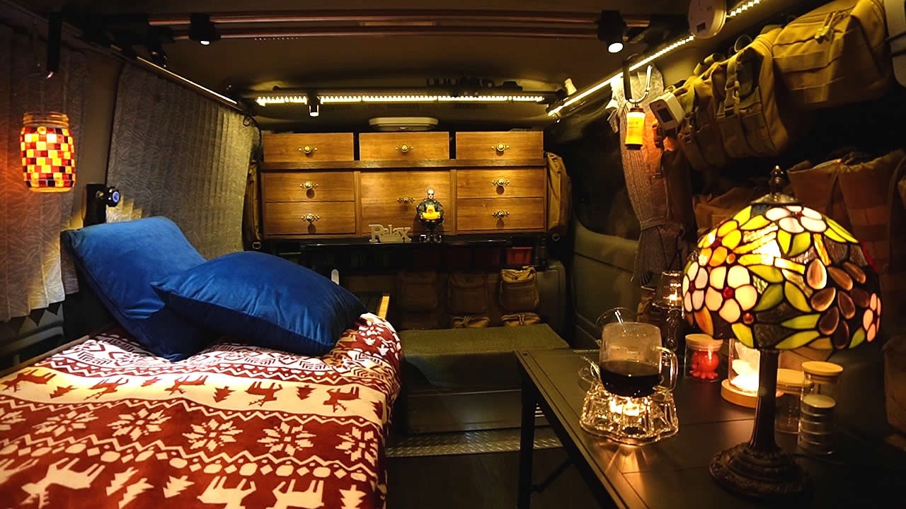 [165]降り続く雨の中でひとり車中泊旅｜冷たい雨音に癒されリラックスできる｜ハイエース車中泊｜ASMR