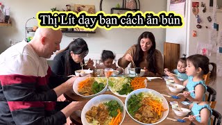 545 | Đãi bạn đồng nghiệp món Bún Gà Trộn, Alice tập làm chị đại | Anh Thư family