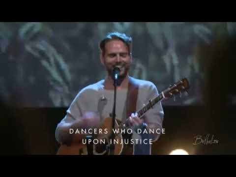 Jeremy Riddle - Did You Feel The Mountains Tremble (Bethel Church)