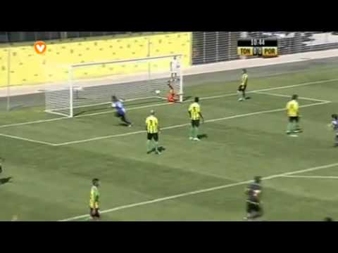Liga II - Tondela 2 - 2 FC Porto B (1 golo de Dellatorre)