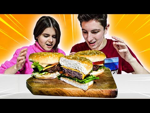 DEVOJKA I JA PRAVIMO BURGERE