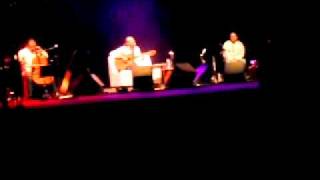 Ensayo de una boca - Fernando Delgadillo