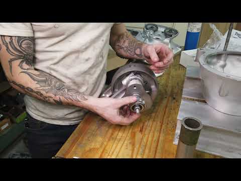 TRIUMPH UNIT 650 bottom end / trans install