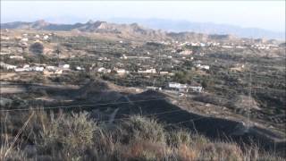 preview picture of video 'Panorámica de Las Minas Huércal-Overa. Música y letra de José Barberán EN DIRECTO.'