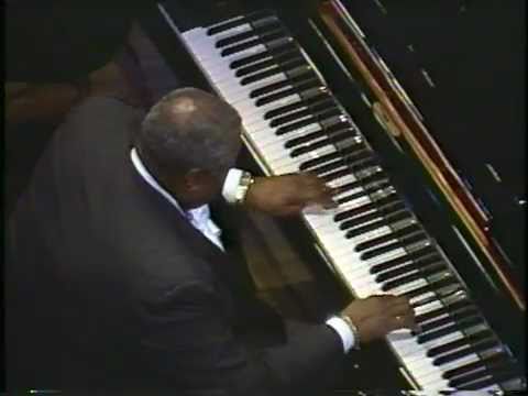 ♫ I can't get started with you / Oscar Peterson