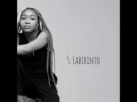 Cynthia Soares - Labirinto