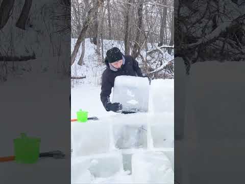 The best igloo made of ice in 60 seconds #shorts