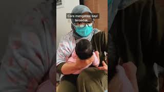 Download lagu lakukan ini saat bayi tersedak susu mp3 Download lagu lakukan ini saat bayi tersedak susu mp3