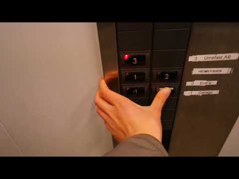 Old Kone roped hydraulic elevator/lift in Skolgatan 47, Umeå, Sweden