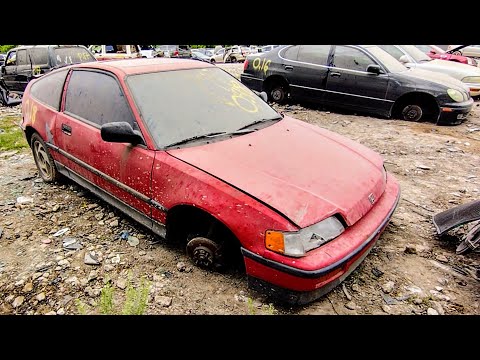 1988 Honda CRX Si Junkyard find. Slim Pickins in the yard so another Unsub Special 😄