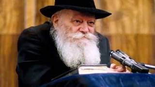 ניגון כלה שארי בהתוועדות עם הרבי מליובאוויטש - י"א ניסן ה'תשל"ד - התמונה מוצגת ישירות מתוך אתר האינטרנט יוטיוב. זכויות היוצרים בתמונה שייכות ליוצרה. קישור קרדיט למקור התוכן נמצא בתוך דף הסרטון