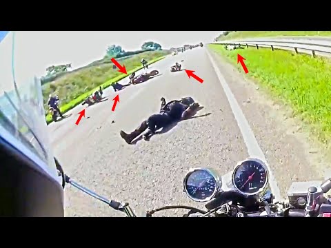 10 MINUTES OF INCREDIBLE, CRAZY and EPIC Motorcycle Moments Caught on Camera