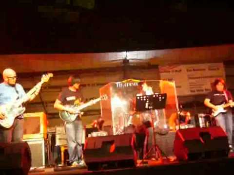 KISS ME NOW (FRUITS OF PASSION) - COLOR IT RED