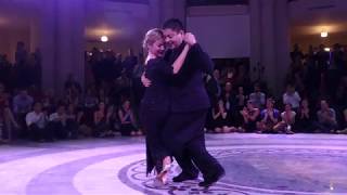 Video thumbnail for Carlitos Espinoza & Noelia Hurtado, Parque Patricios (Winter Tango Napoli 2017, 4/5)